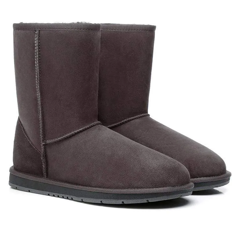 UGG Kids Short Classic Boots (7  years)